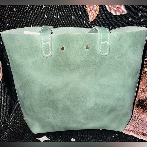 SOLD Portland Leather Goods CUCUMBER Mini Snap Crossbody Tote - Picture 2 of 8